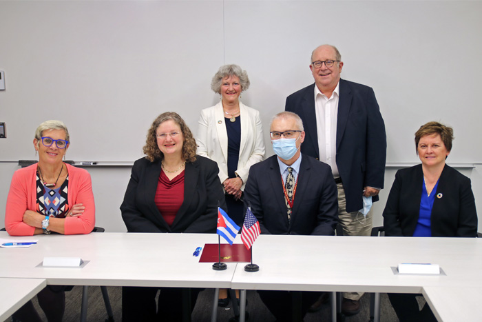 The National School of Public Health in Cuba and the University of Minnesota signed a memorandum of understanding (MOU) to strengthen their academic and research partnerships at a virtual ceremony in May.